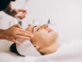 Diploma in Cosmetology Online Course
